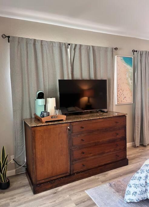 Unit A Kaiupoho - Island Elegance: Prime Spot Appartamento