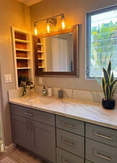 Unit A Kaiupoho - Island Elegance: Prime Spot Appartamento